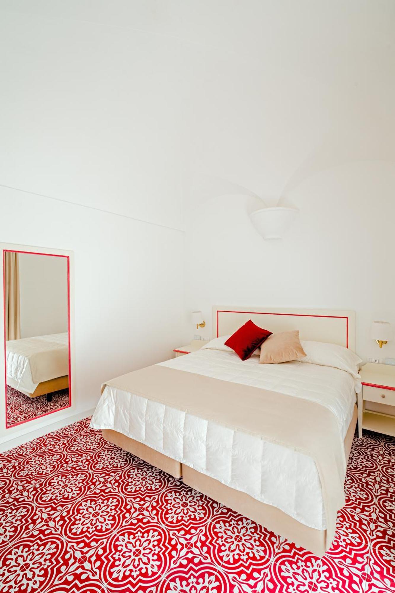 Hotel Da Raffaele Иския Екстериор снимка