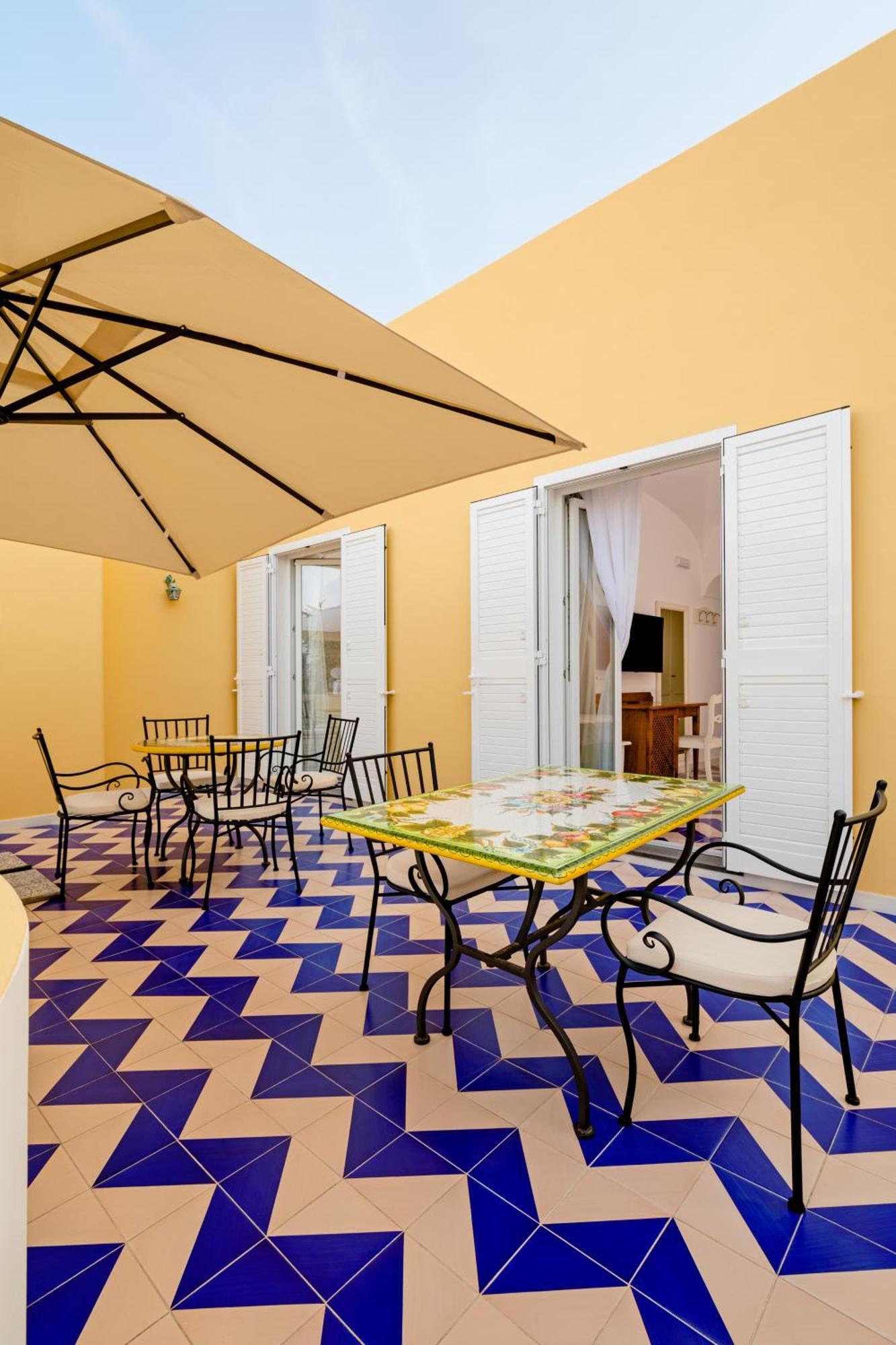 Hotel Da Raffaele Иския Екстериор снимка