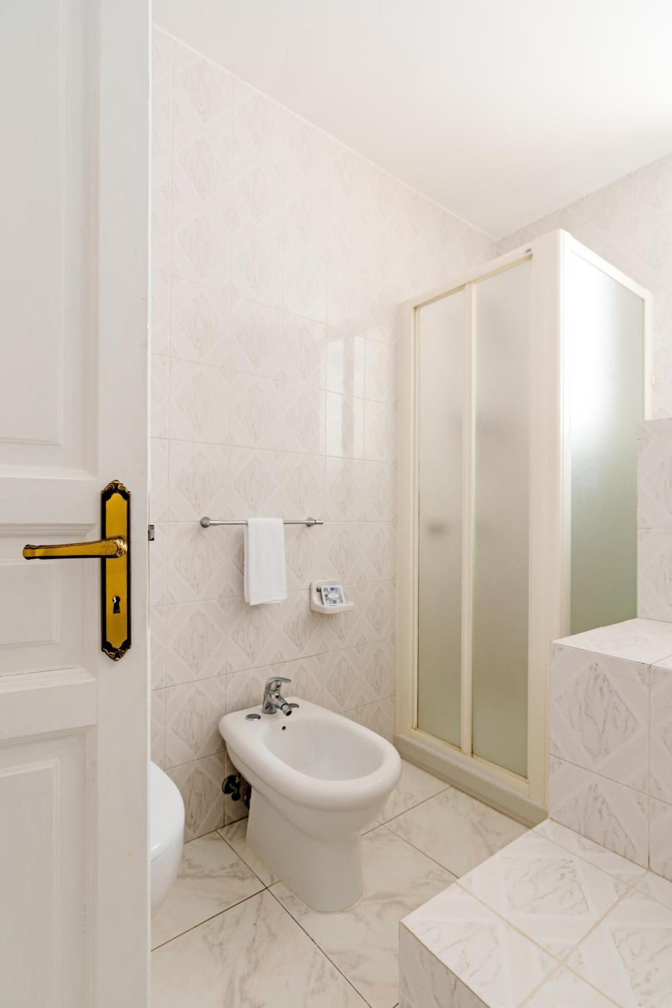 Hotel Da Raffaele Иския Екстериор снимка