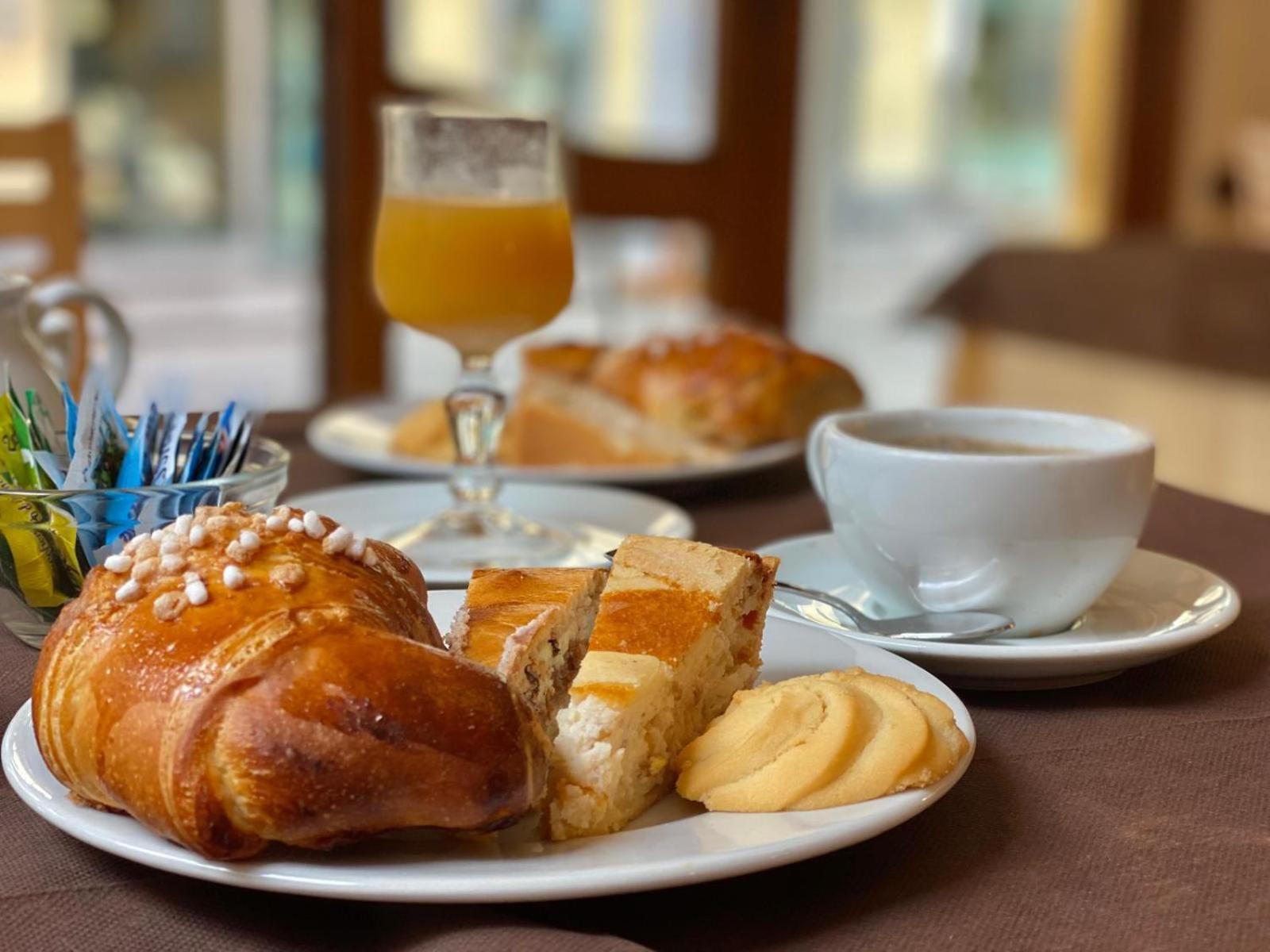 Hotel Da Raffaele Иския Екстериор снимка