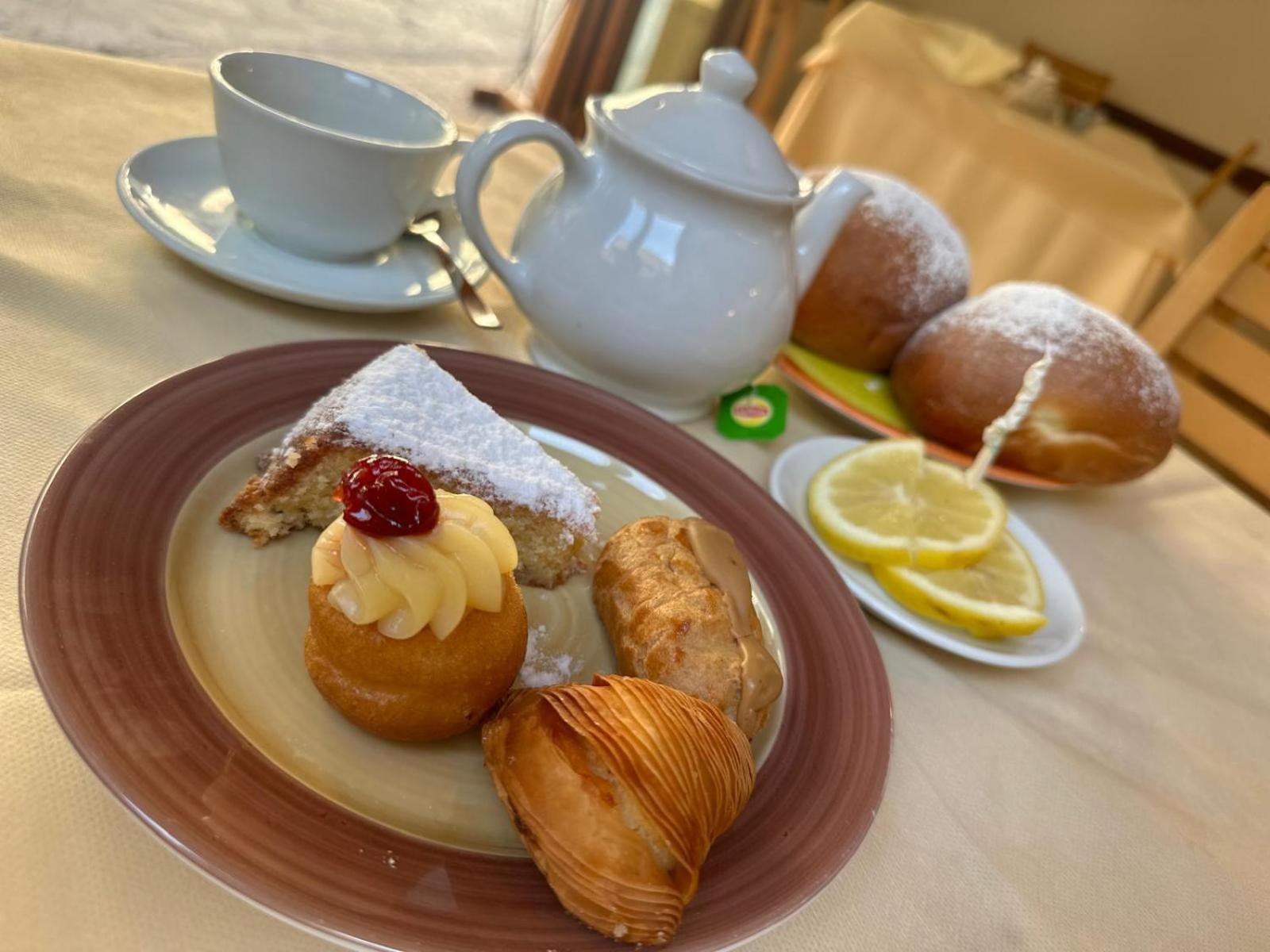 Hotel Da Raffaele Иския Екстериор снимка