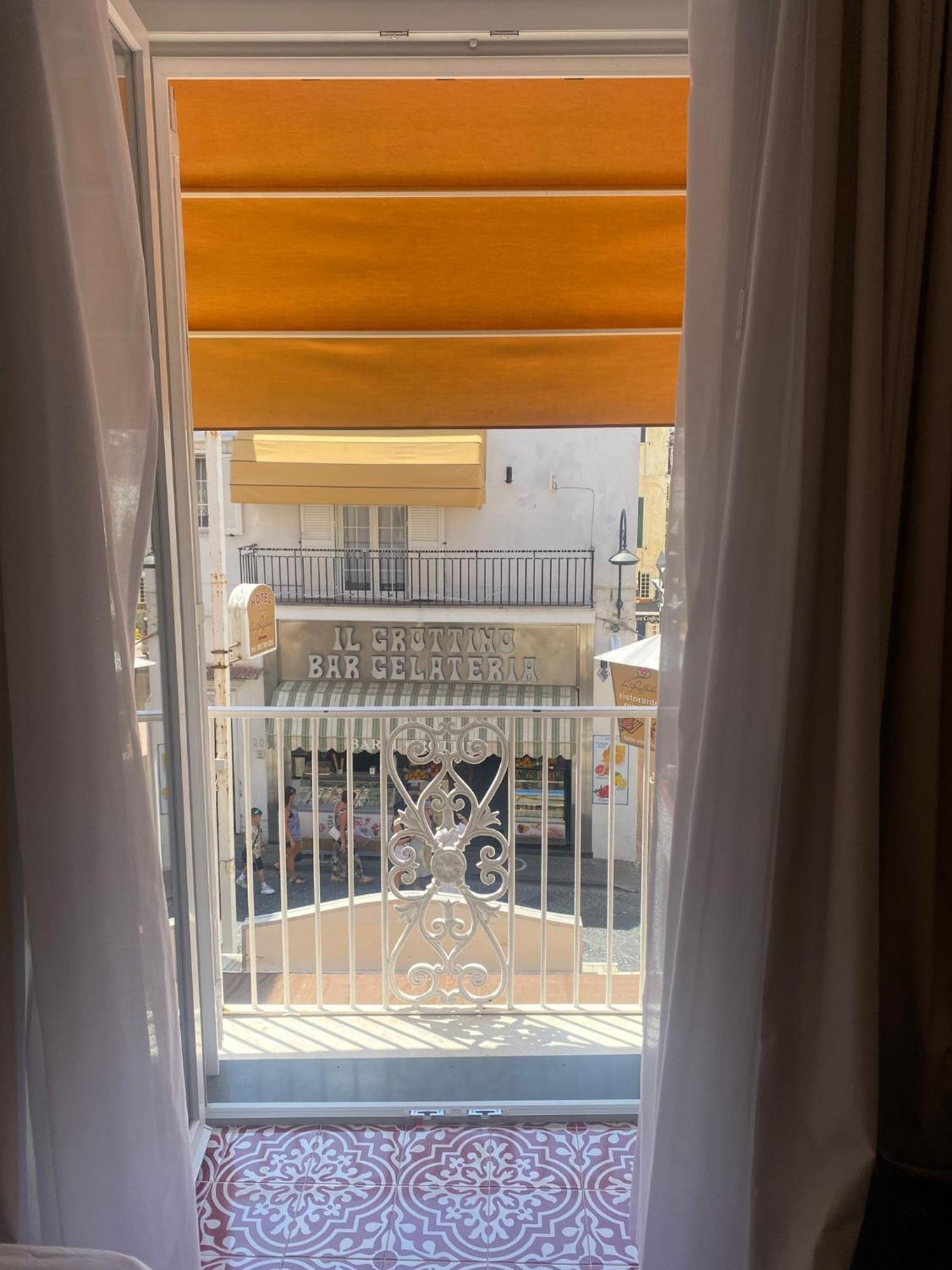 Hotel Da Raffaele Иския Екстериор снимка